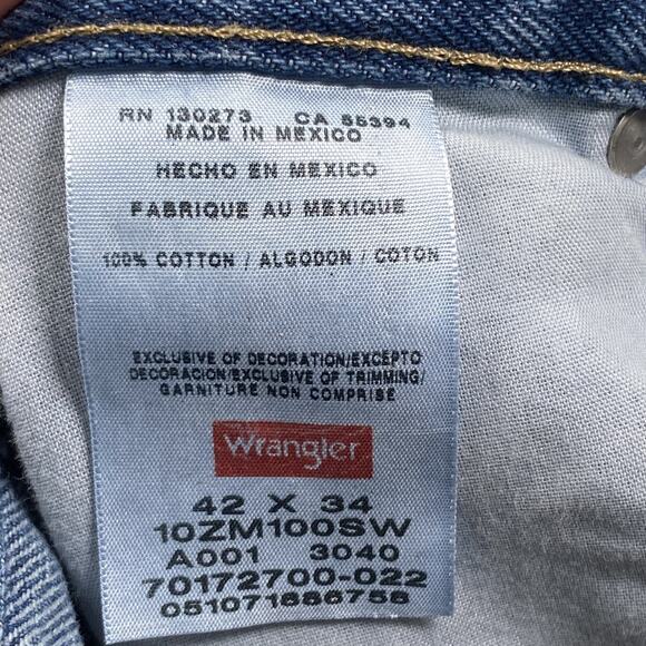 Wrangler Authentics Jeans Mens 42x34 Blue Classic Fit Straight Leg Denim Pants - Picture 5 of 9